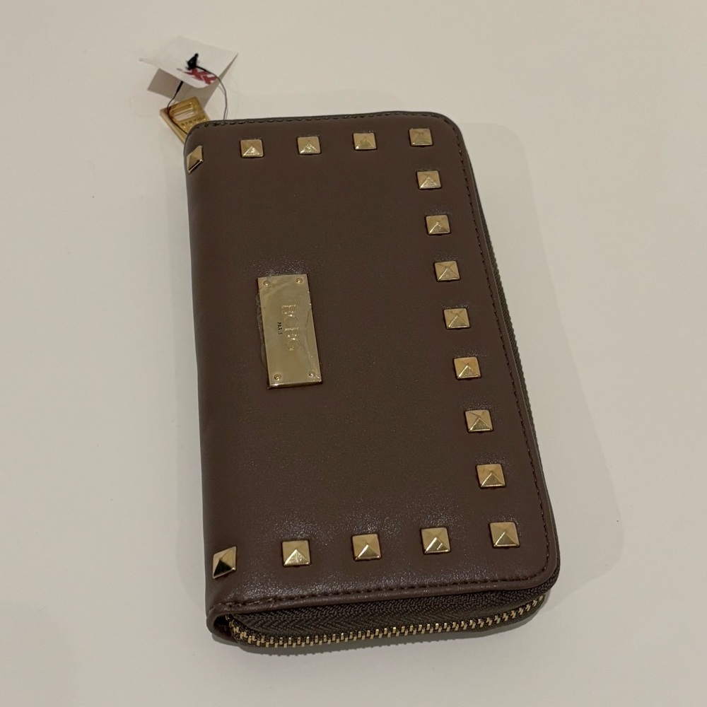 NWT BCBG Clutch